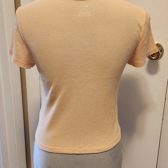 Aerie Peach Short Sleeve Women's Crop Top - Picture 3 of 6